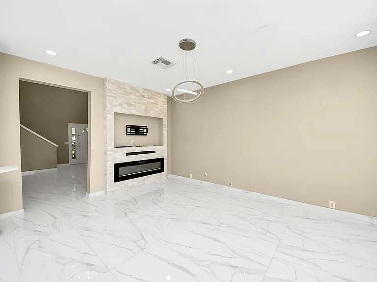 11027 Dellrose Crossing Dr — Photo 10