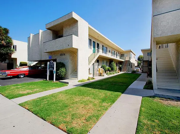 Lido Apartments - 12616-20 Caswell Ave