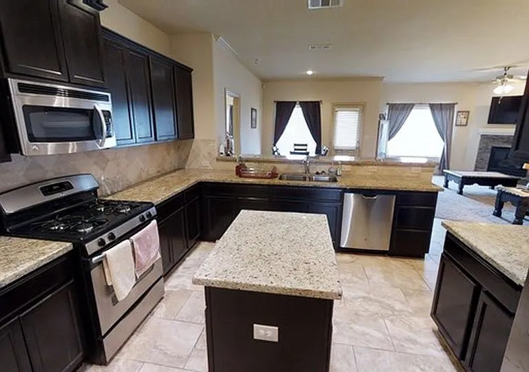 7309 Raphael St — Photo 10