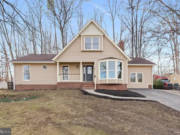 605 Lamplighter Dr, Fredericksburg, VA 22407