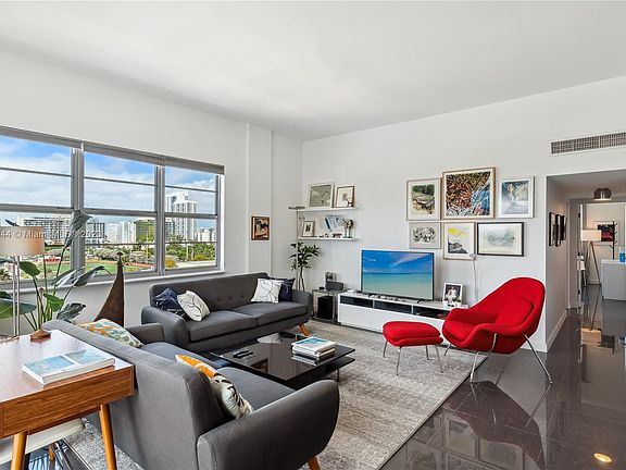 4th image of 1020 Meridian Ave APT 913