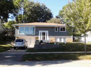 1325 29th St NW, Rochester, MN 55901