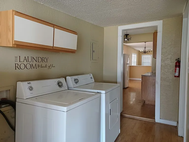 843 S Holyoke St — Photo 15