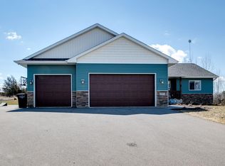 13947 Chisago Blvd, Lindstrom, MN 55045