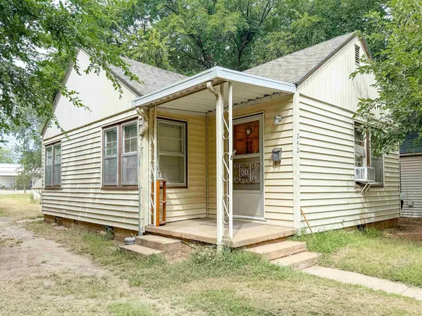 242 W C Ave, Kingman, KS 67068