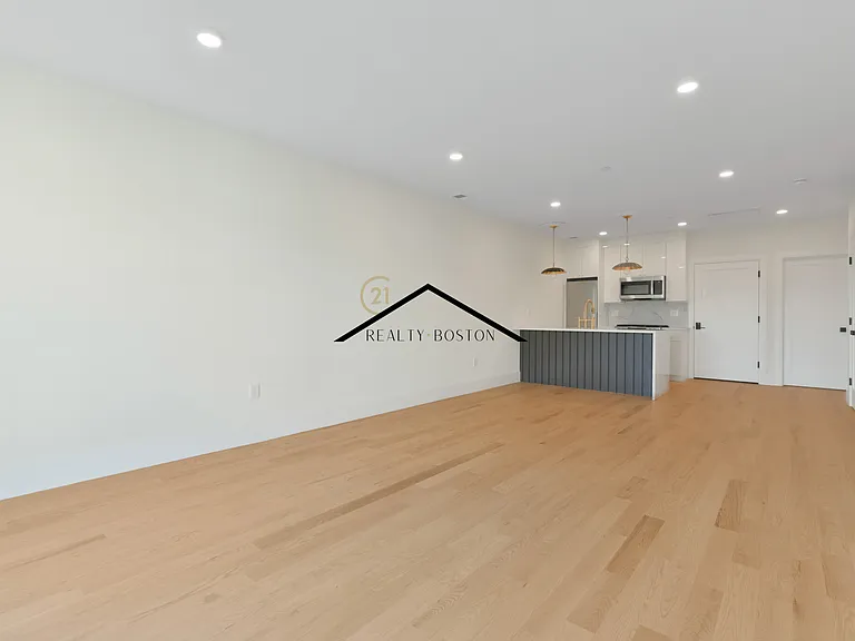 219 Paris St #4 — Photo 8
