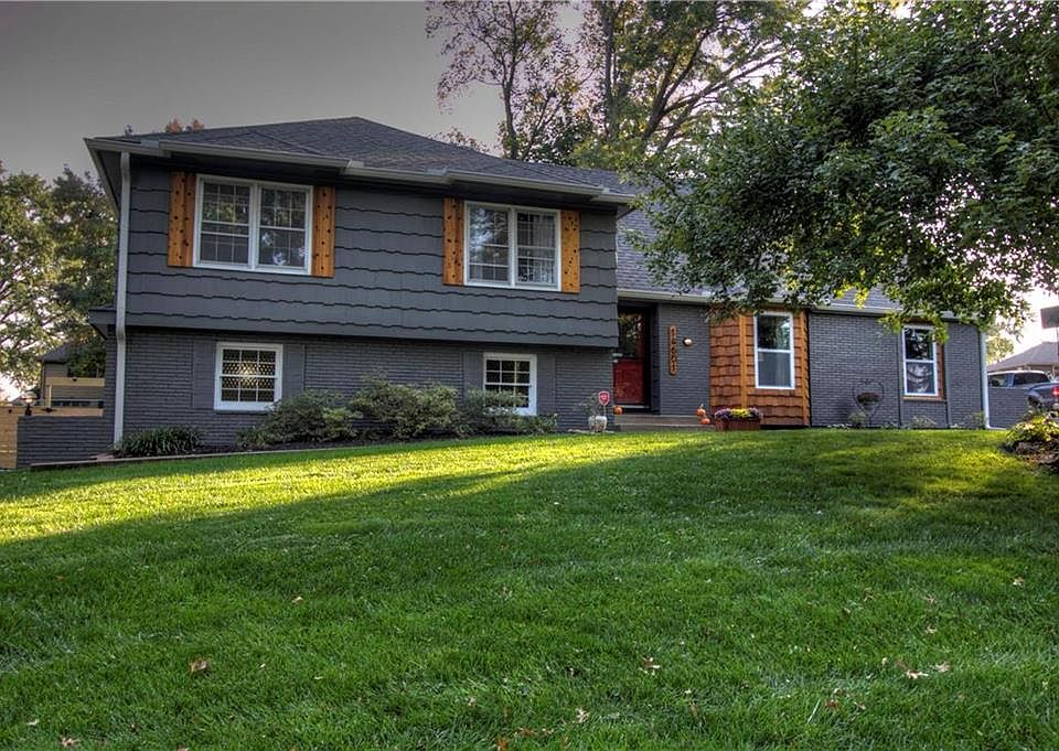 1st image of 14601 E Berkshire Dr