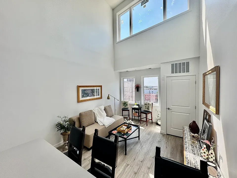 915-919 N Broad St #610