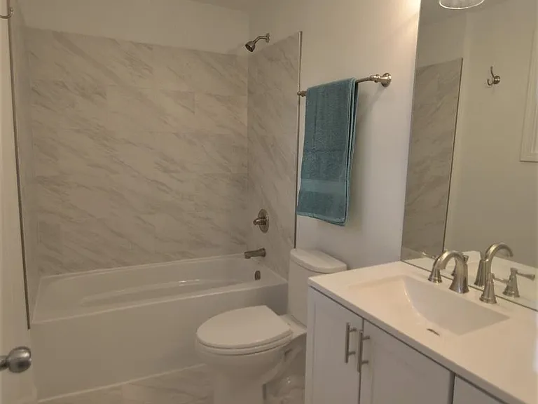 610 Union St #1 — Photo 17