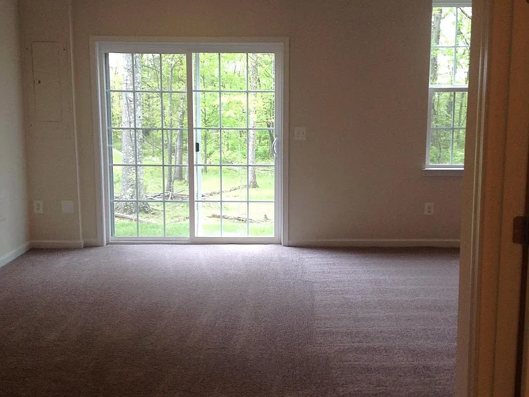 204 Upper Brook Ter — Photo 32