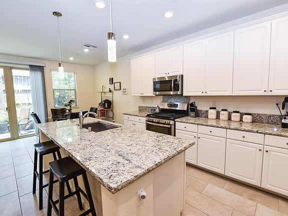 4th image of 6808 Belfour Ln