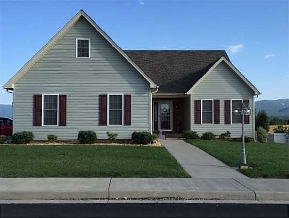 1st image of 23 Boulder Dr