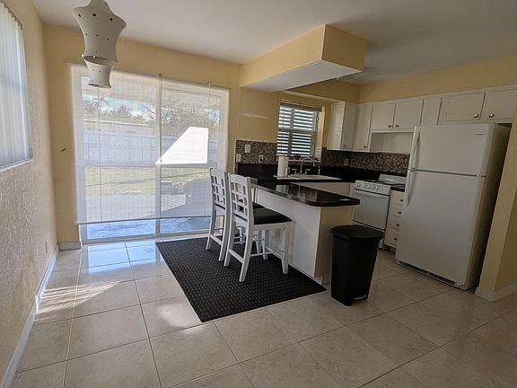 5th image of 1280 Berkshire Drive
