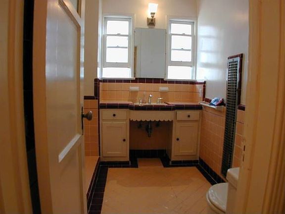 Orig Large Deco Bathroom