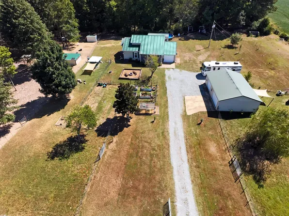39 Harpers Chapel Rd, Trenton, TN 38382