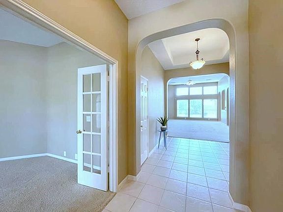 5th image of 8107 Cross Trail Dr