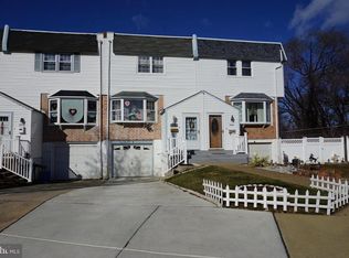 3617 N Hereford Ln, Philadelphia, PA 19114