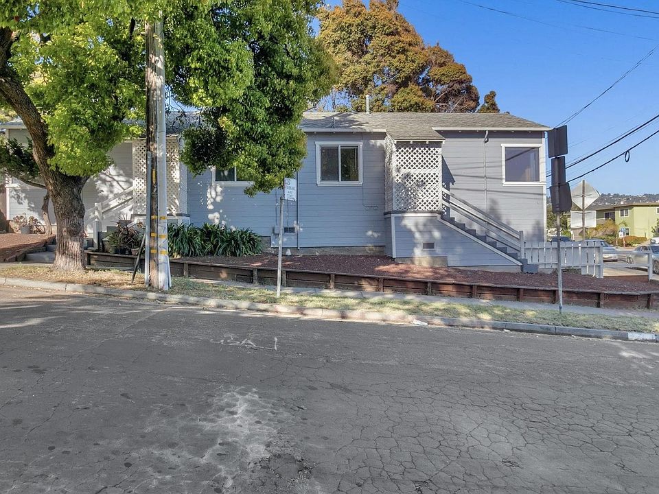 1st image of 3018 San Luis St