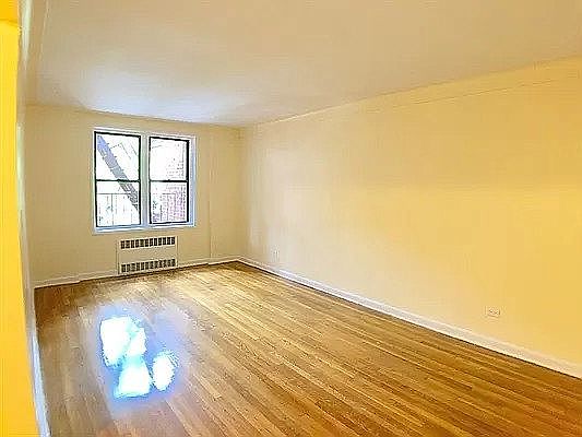 1st image of 180 E 17th St #44