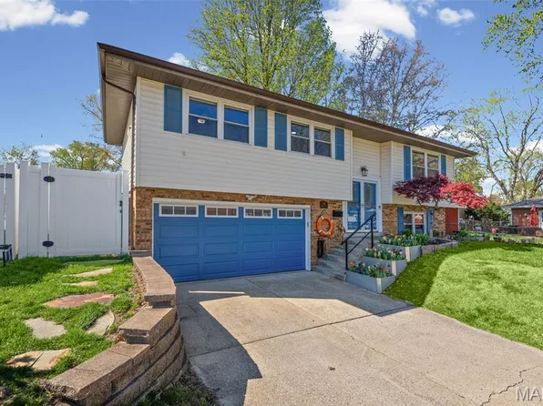 105 W Jackson St, O'Fallon, IL 62269