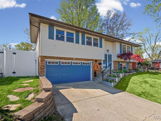 105 W Jackson St, O'Fallon, IL 62269