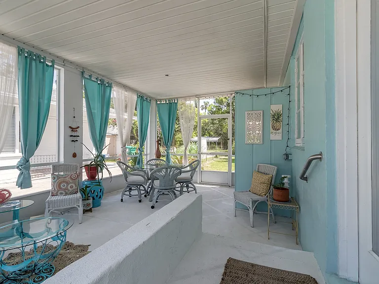 1521 Moravia Ave — Photo 1