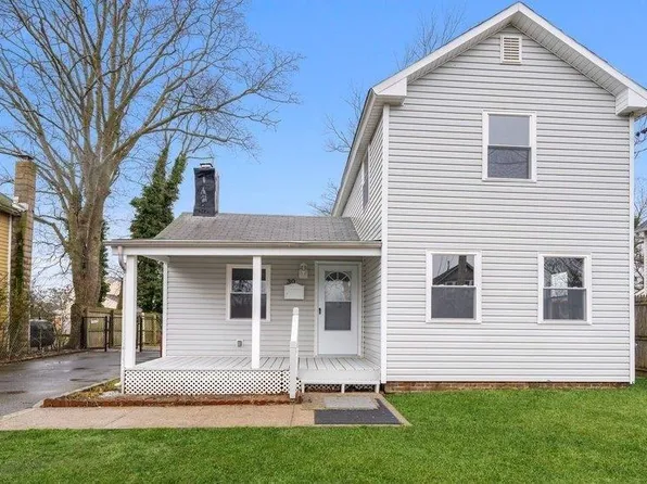 30 Harrison Avenue, Bay Shore, NY 11706