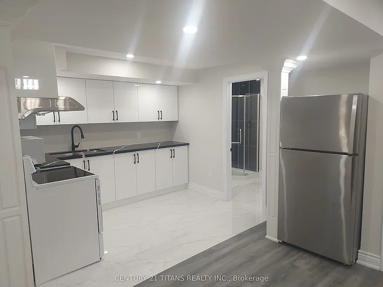 44 Glacier Cres #BASEMENT — Photo 5