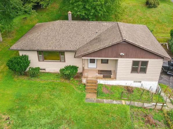 21 Sunset Ave, Honesdale, PA 18431