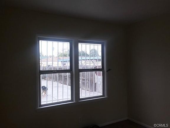 5th image of 10813 Compton Ave