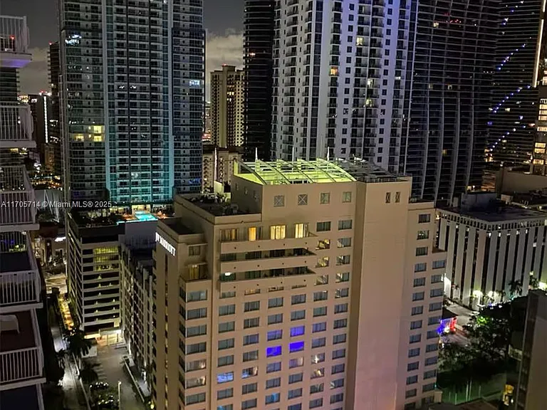 1200 Brickell Bay Dr #3220 — Photo 34