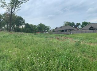 6300 SW Fair View Blvd, Bentonville, AR 72713