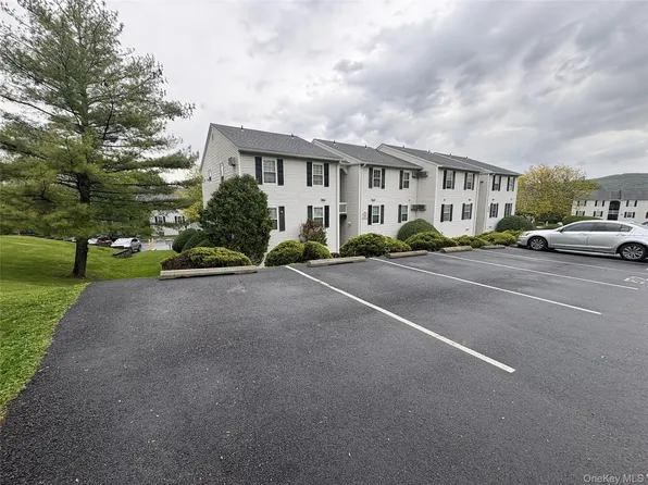 27 Lexington Hill #10, Monroe, NY 10926