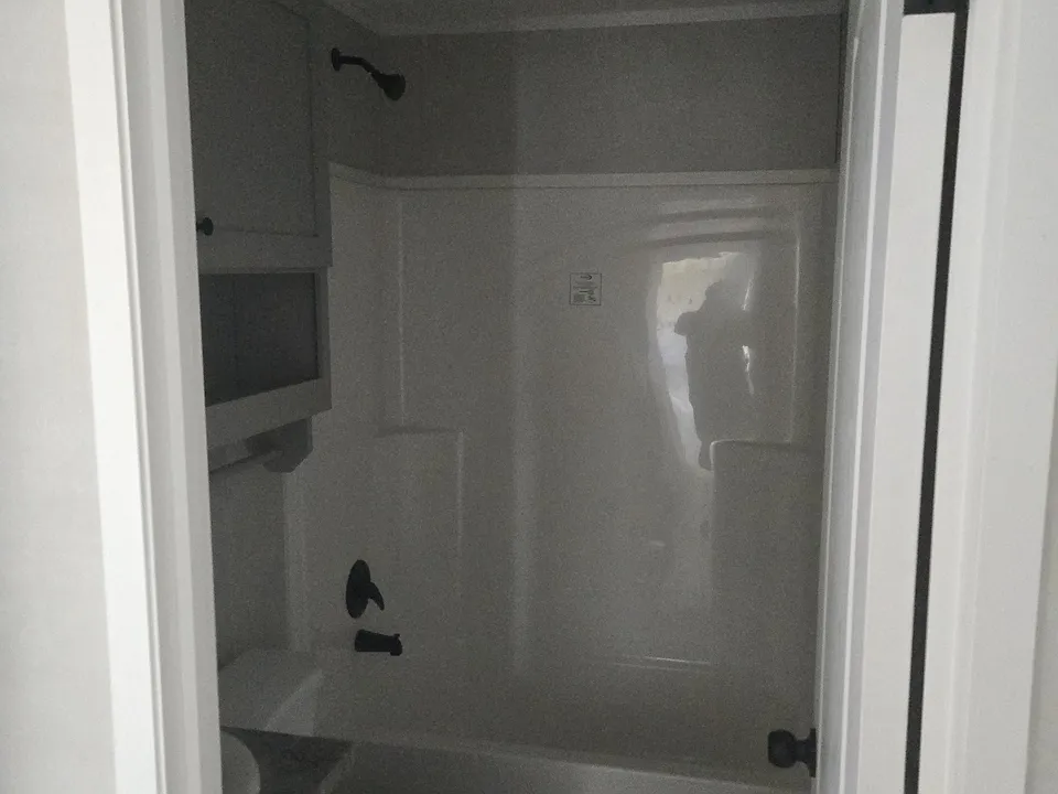 215 Tamara Ln #215