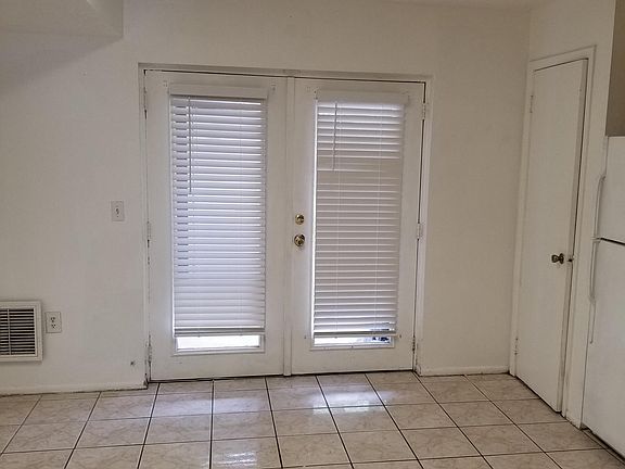 4th image of 134 Lori Anne Ln