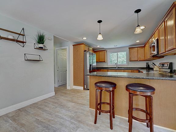 5th image of 29 Mary Batchelder Road