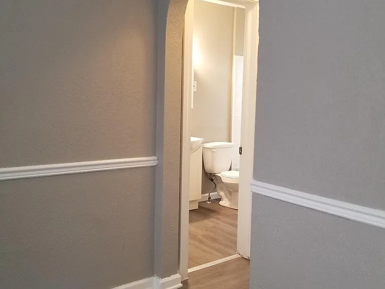 812 W Irving Ave — Photo 7
