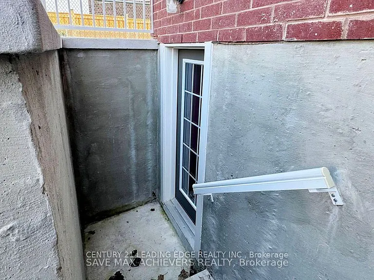 1685 William Lott Dr — Photo 11