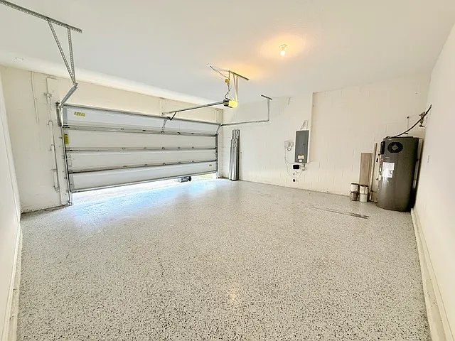 9544 Sandy Bluffs Cir — Photo 16