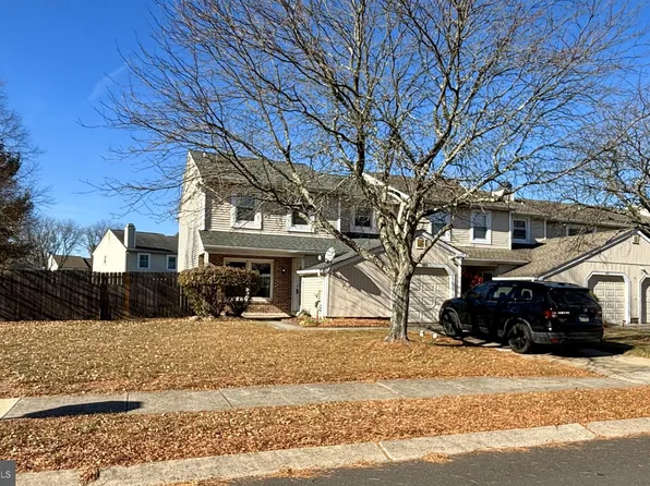 391 Tall Meadow Ln, Yardley, PA 19067