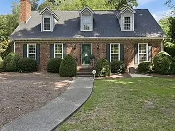 114 Williamsburg Dr, Greenville, NC 27858
