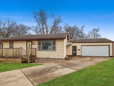 1603 Chance Ct, Adel, IA, 50003