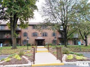 1360 Kimberly Ridge Rd APT 214, Bettendorf, IA 52722