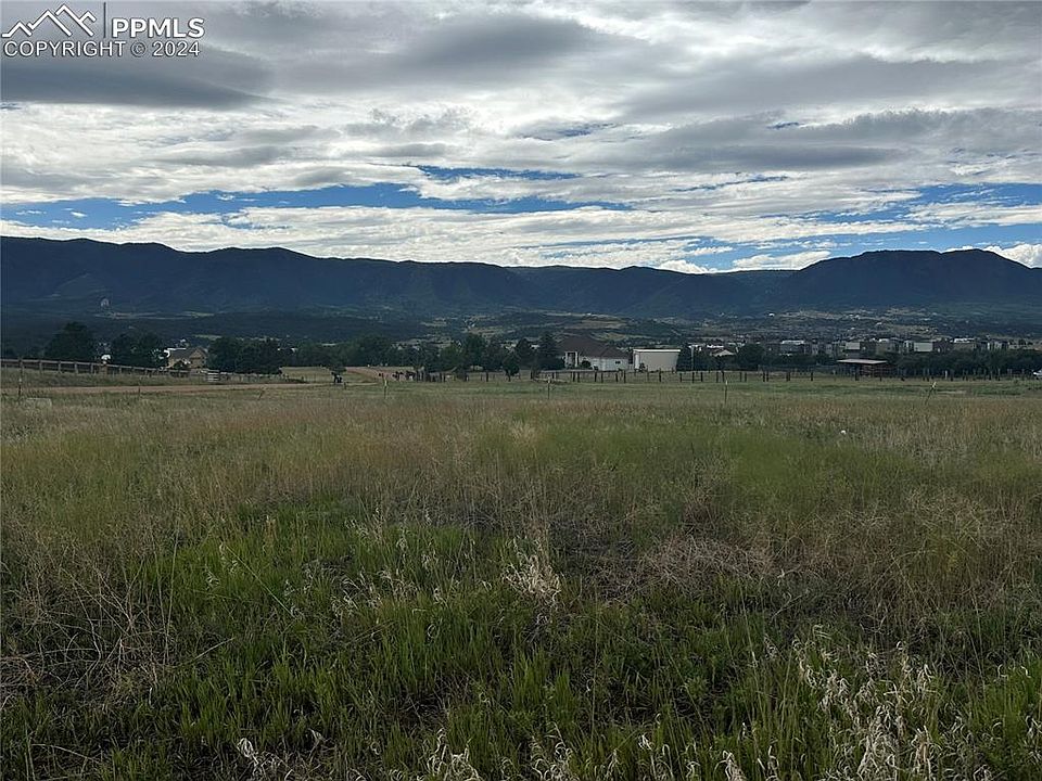 2nd image of 515 Struthers Loop