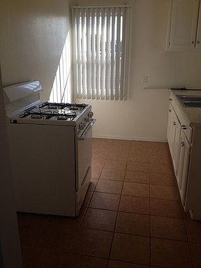 3rd image of 1730 1/2 W 81st St