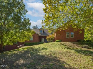 1232 Bramar Dr, Joplin, MO 64801