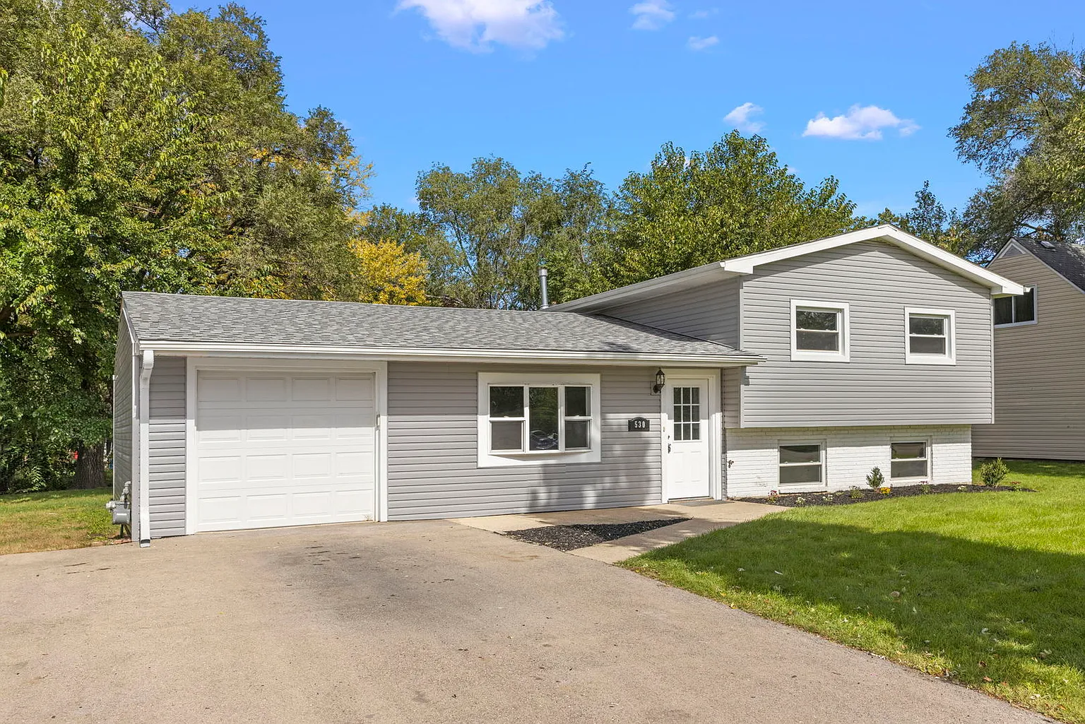 530 E Briarcliff Rd photo 1