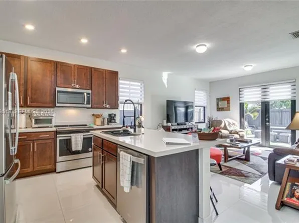 3751 SW 97th Ave #3751, Miami, FL 33165