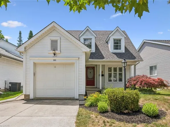 261 Newport Pl, Waterloo, ON N2T 2B4