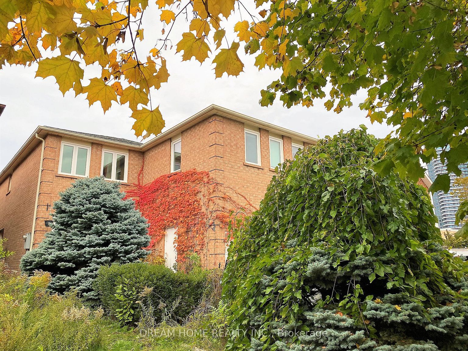10 Pinewood Dr, Vaughan, ON L4J 5P3 Zillow